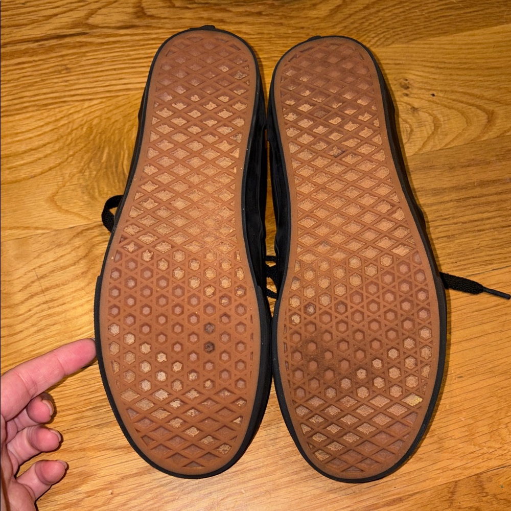 Vans Men's Classic Black Sneakers 9.5 GUC - Picture 5 of 7